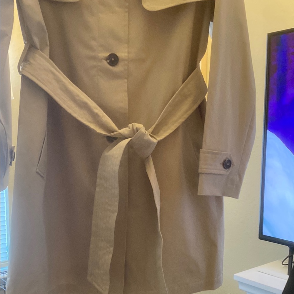 Women's Tan Trench Coat - Picture 3 of 8